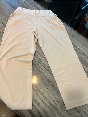 Athleta Seasoft Straight Leg Pant SP23 Beige Cream Lounge Travel Women XL